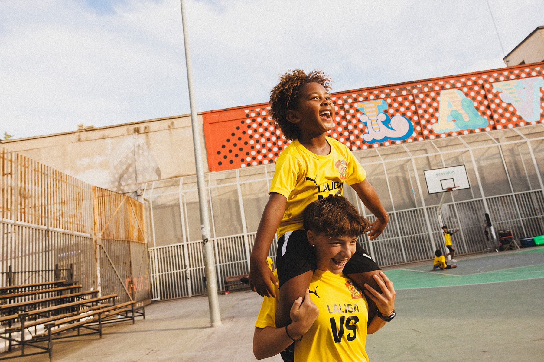 Helsinki Agency_LALIGA VS<br>Los Dagrones de Lavapiés_6